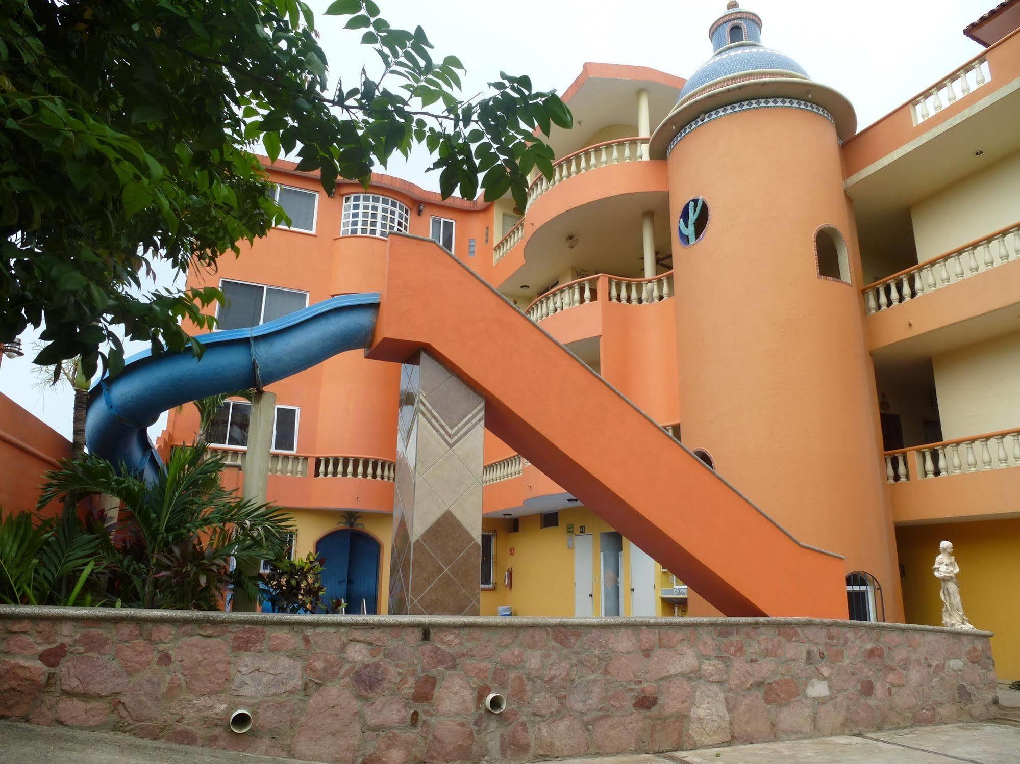 Cactus Inn Bucerías Exterior photo
